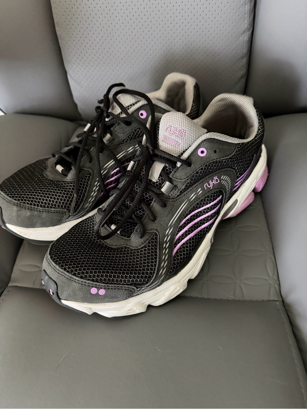 Ryka Women’s Ultimate Size 11 Black and Purple Athletic Sneakers